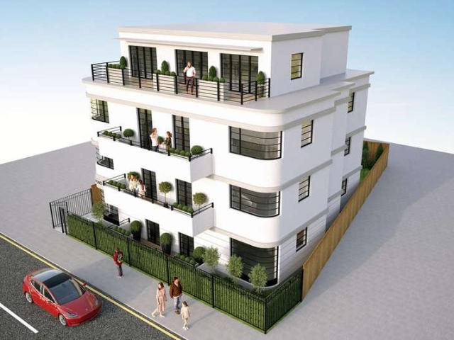Flat for sale in Berrylands, Greater London