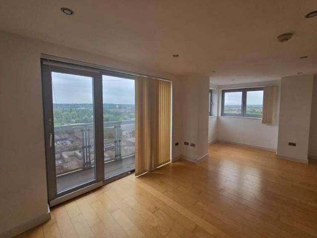Flat for sale in St Matthew's, Old Wharf