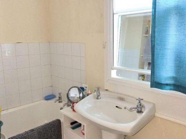 Flat for sale in South Cliff, Kepwick