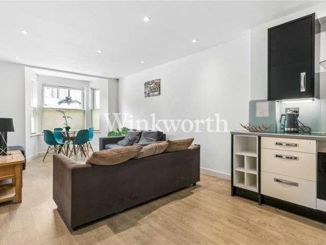 Flat for sale in Greater London