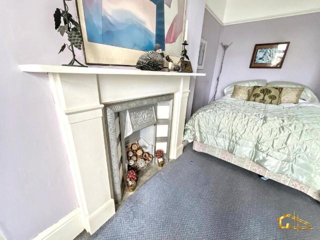 Flat for sale in Central, Heathlands
