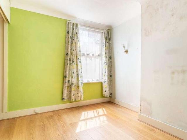 Flat for sale in Queen's Park, Brighton & Hove