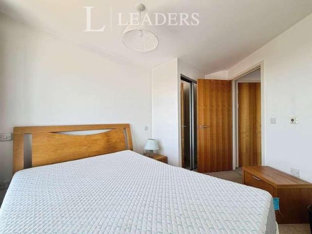 Flat for sale in Portsea, City Of Portsmouth
