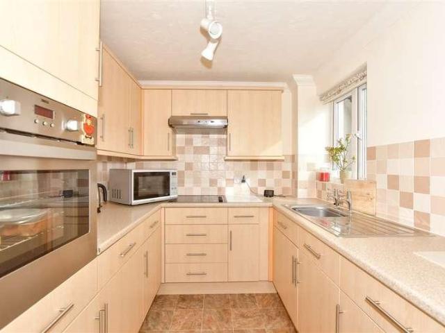Flat for sale in Hythe, Folkestone
