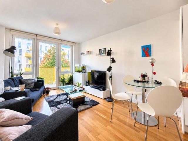 Flat for sale in Ocean Estate, Stepney