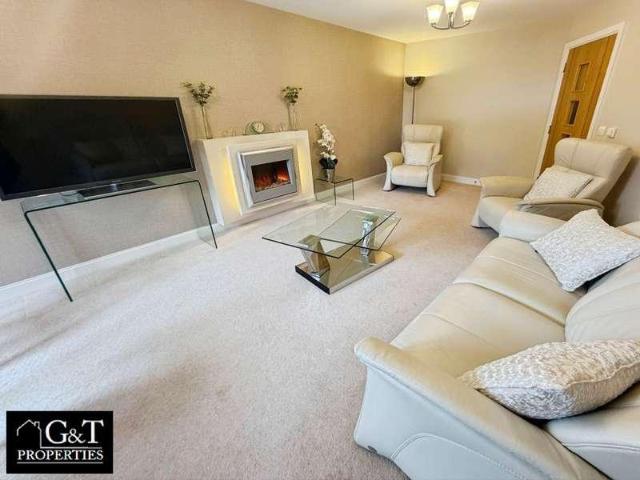 Flat for sale in Harborne, West Midlands