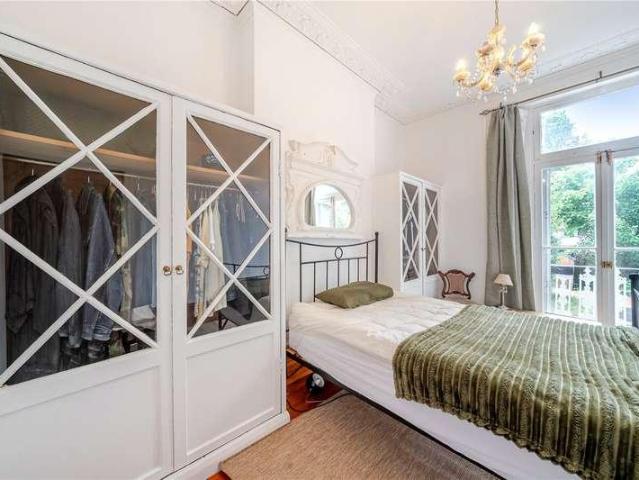Flat for sale in Kidbrooke, Greater London