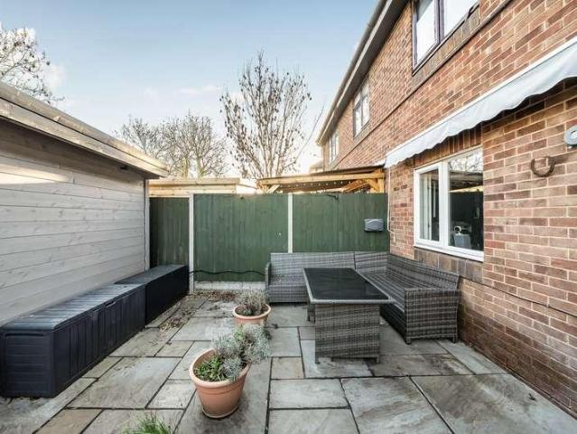 Flat for sale in London Borough of Hillingdon, Greater London