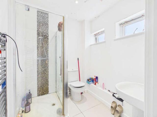 Flat for sale in Peterborough