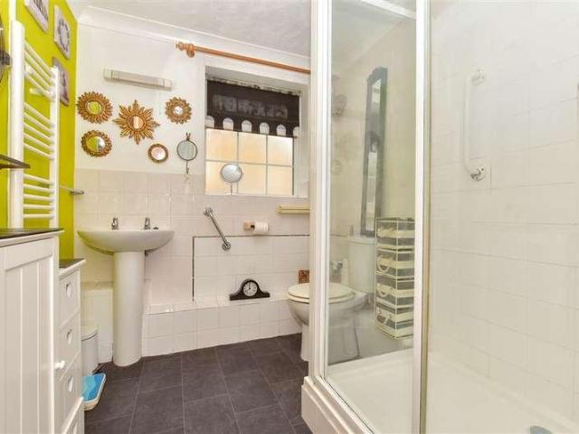 Flat for sale in Lower Walmer, Ash