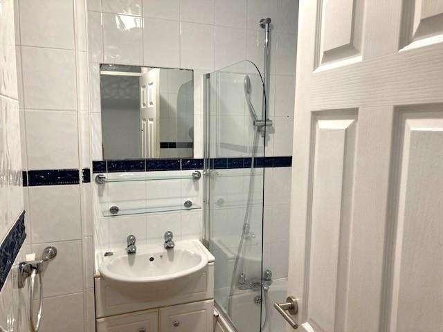 Flat for sale in North Watford