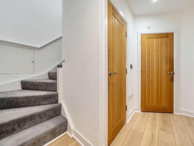 Flat for sale in London Borough of Lewisham, New Cross