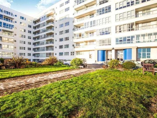 Flat for sale in Brighton Marina Village, Brighton