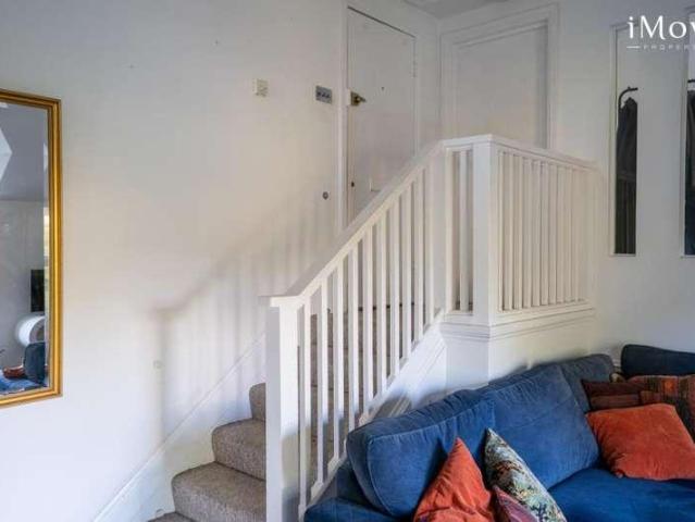 Flat for sale in London Borough of Croydon, Upper Norwood
