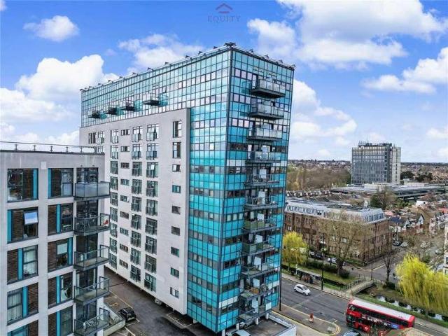 Flat for sale in Greater London