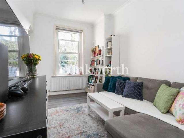 Flat for sale in Greater London