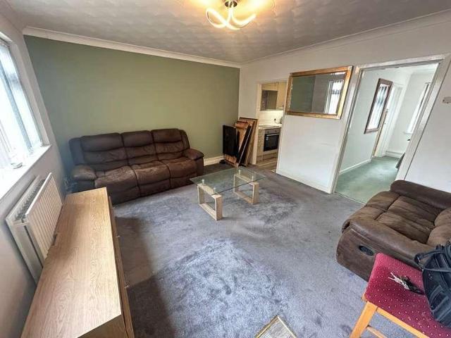 Flat for sale in Itchen, City Of Southampton