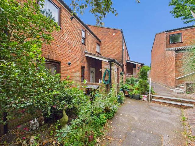 Flat for sale in Marlow