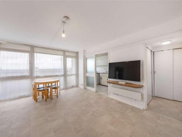 Flat for sale in St. John's Wood, Greater London