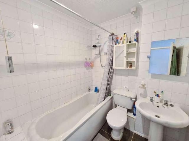 Flat for sale in Redbridge, City Of Southampton