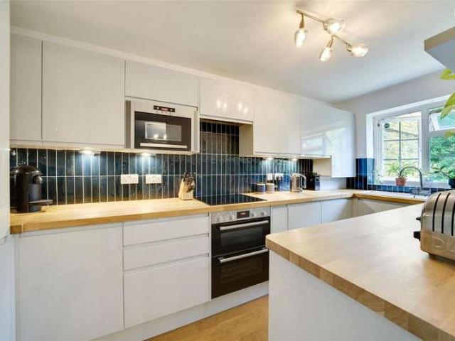 Flat for sale in Greater London