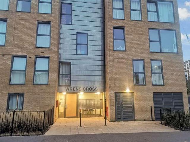 Flat for sale in Midway, Kent