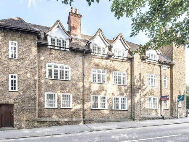 Flat for sale in Guildford Park, Westborough