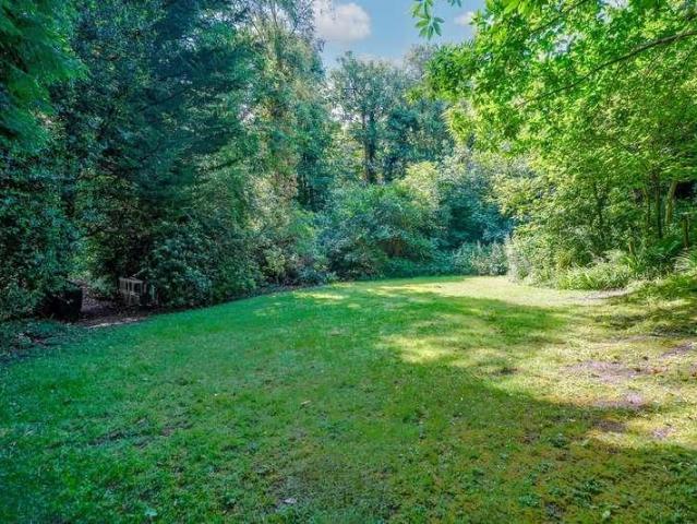 Flat for sale in Greater London