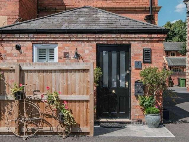 Flat for sale in Bromsgrove