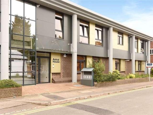 Flat for sale in Ruislip, London Borough of Hillingdon