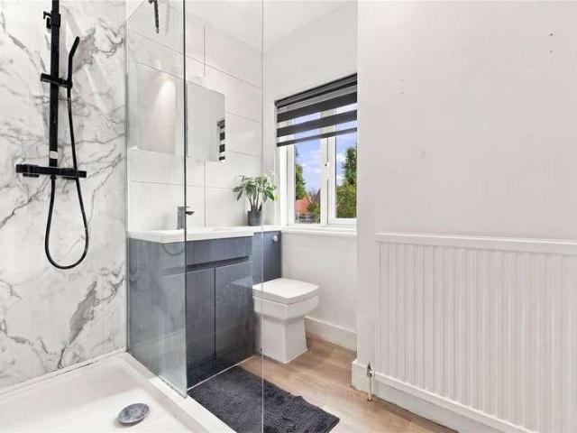 Flat for sale in Melbourne, Chelmsford