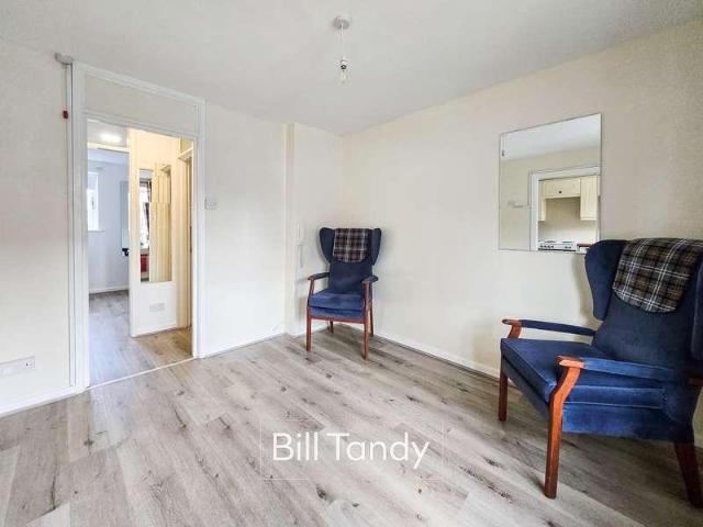 Flat for sale in Lichfield, Boley Park