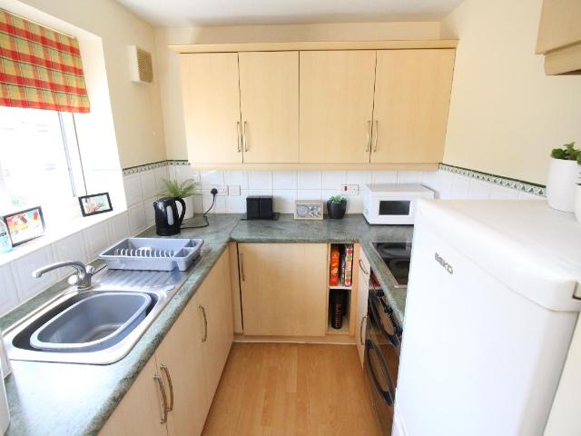 Flat for sale in Old Malden, Greater London