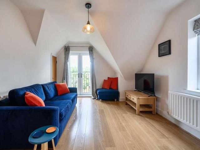 Flat for sale in Kenton, Greater London