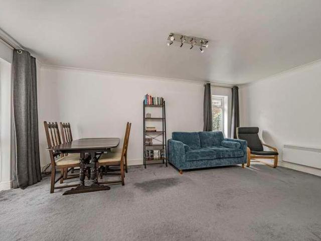 Flat for sale in London Borough of Hillingdon, Greater London