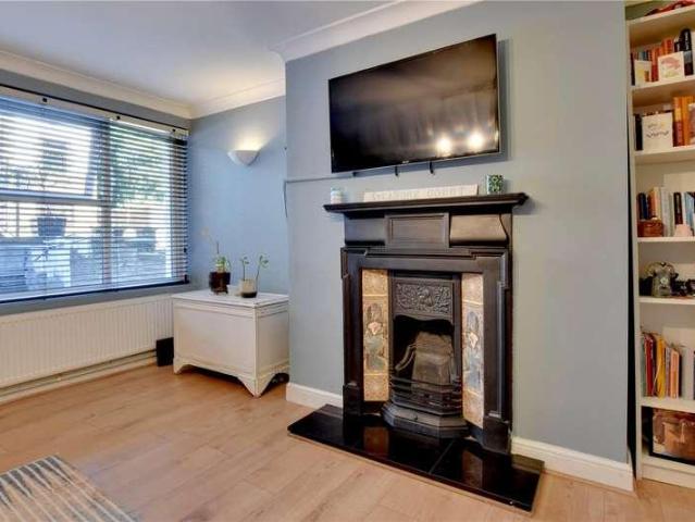 Flat for sale in Greater London