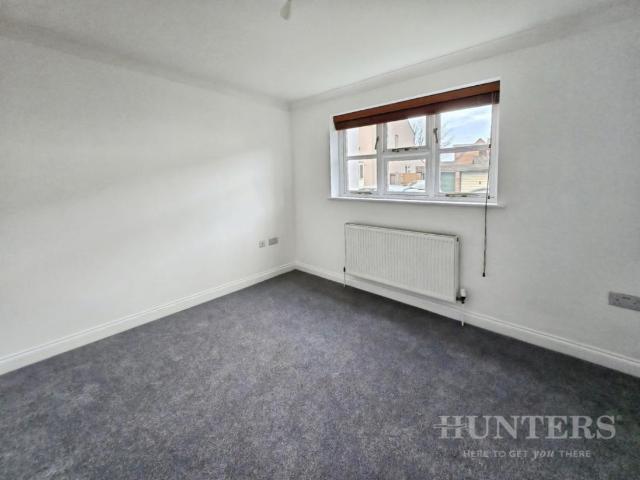 Flat for sale in The Wrythe, Greater London