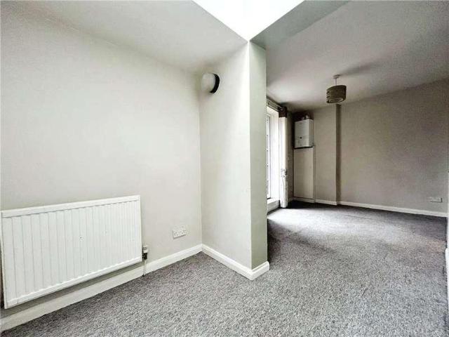 Flat for sale in Nodehill, Shide
