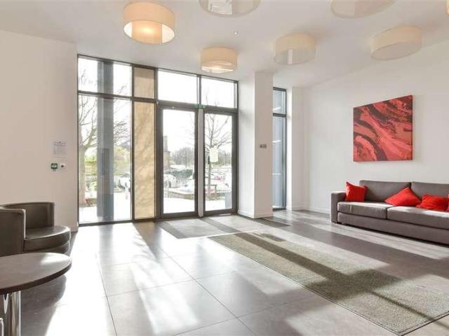Flat for sale in Brompton, Gillingham