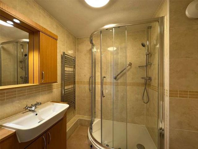 Flat for sale in Littletown, Budlake