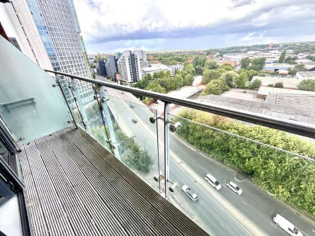 Flat for sale in City Centre, Georgia