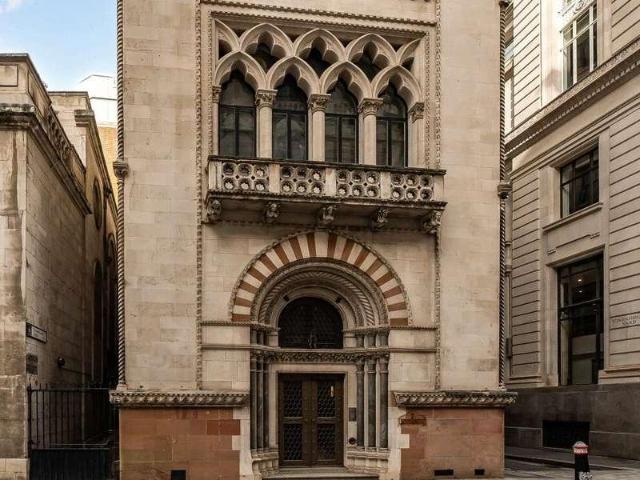 Flat for sale in Lyons, Greater London