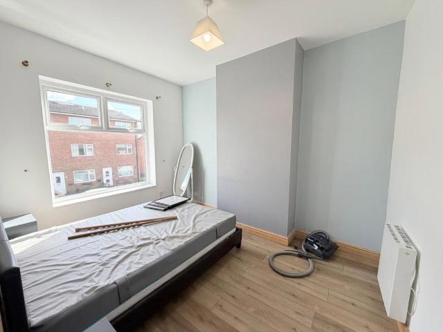 Flat for sale in Greenheys, Greater Manchester