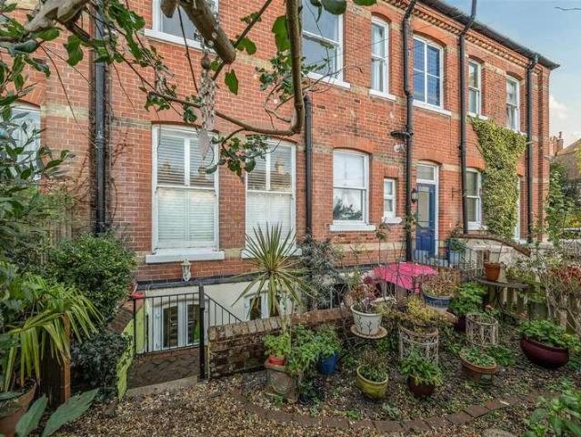 Flat for sale in Middlecroft, Hampshire