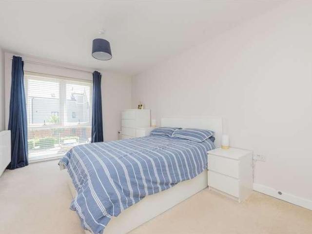 Flat for sale in Snodhurst, Chatham