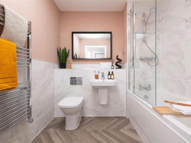 Flat for sale in Slough