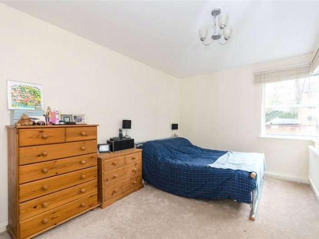 Flat for sale in Summertown, Oxford