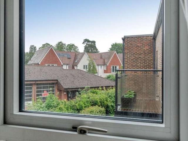Flat for sale in Abbotswood, Westborough