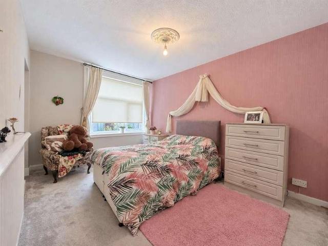 Flat for sale in Gadlys, Aberdare