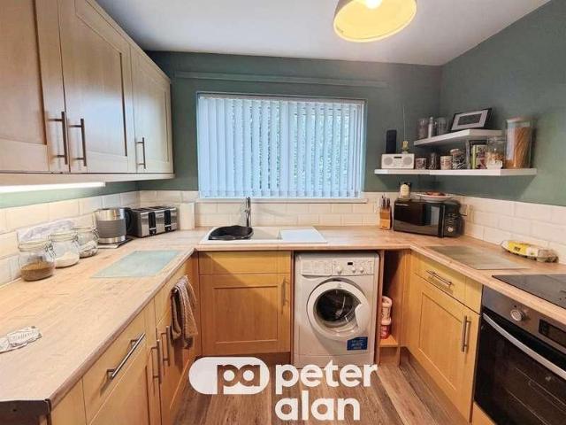 Flat for sale in Bassaleg, Wales